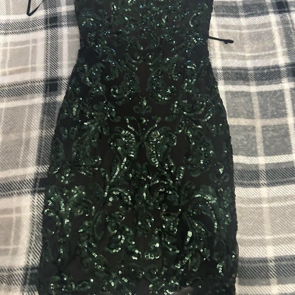 Elegant Green Sequin Dress